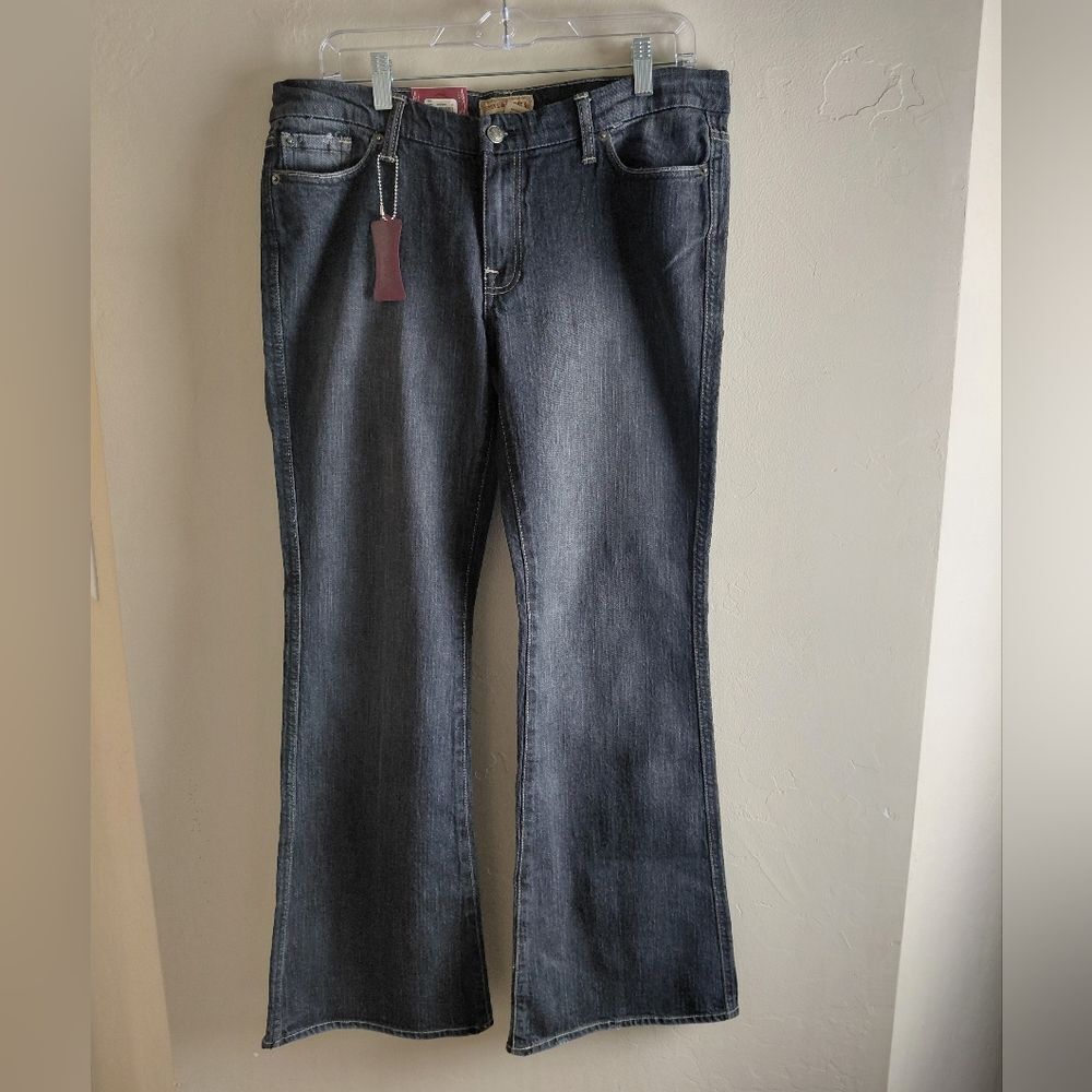 Steve & Barry’s Slim Bootcut Jeans Size 10 NWT Y2K Some Distressing